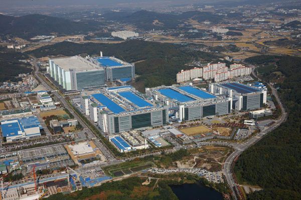 三星發(fā)力中小型 OLED 面板，明年產(chǎn)量預估 4.756 億塊、增長 10%