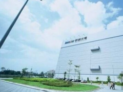 發力大尺寸 群創面板新產能明年開出