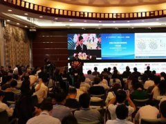 彩虹集團攜手東麗華與冠捷 推出高強度超薄3D蓋板玻璃