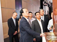 全球OLED市場規模料增四倍 巨頭爭先斥資建廠